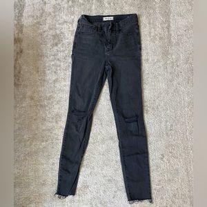 Black midrise skinny madewell jeans, women’s size 26